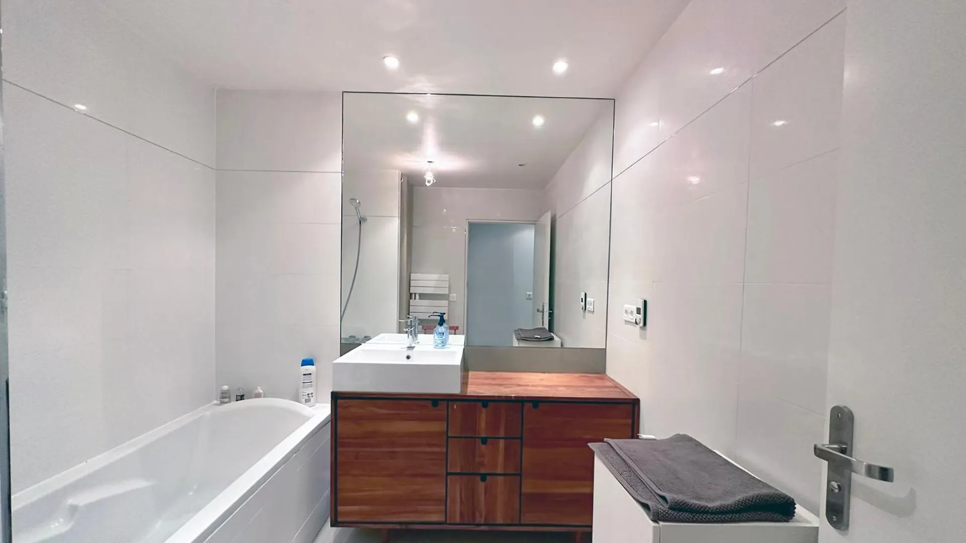 شقة Loft St Martin باريس